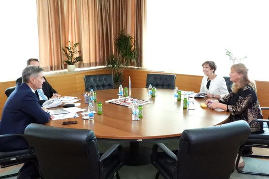 Predsjedavajući Predstavničkog doma dr. Denis Zvizdić sastao se s ambasadoricom SR Njemačke u BiH 